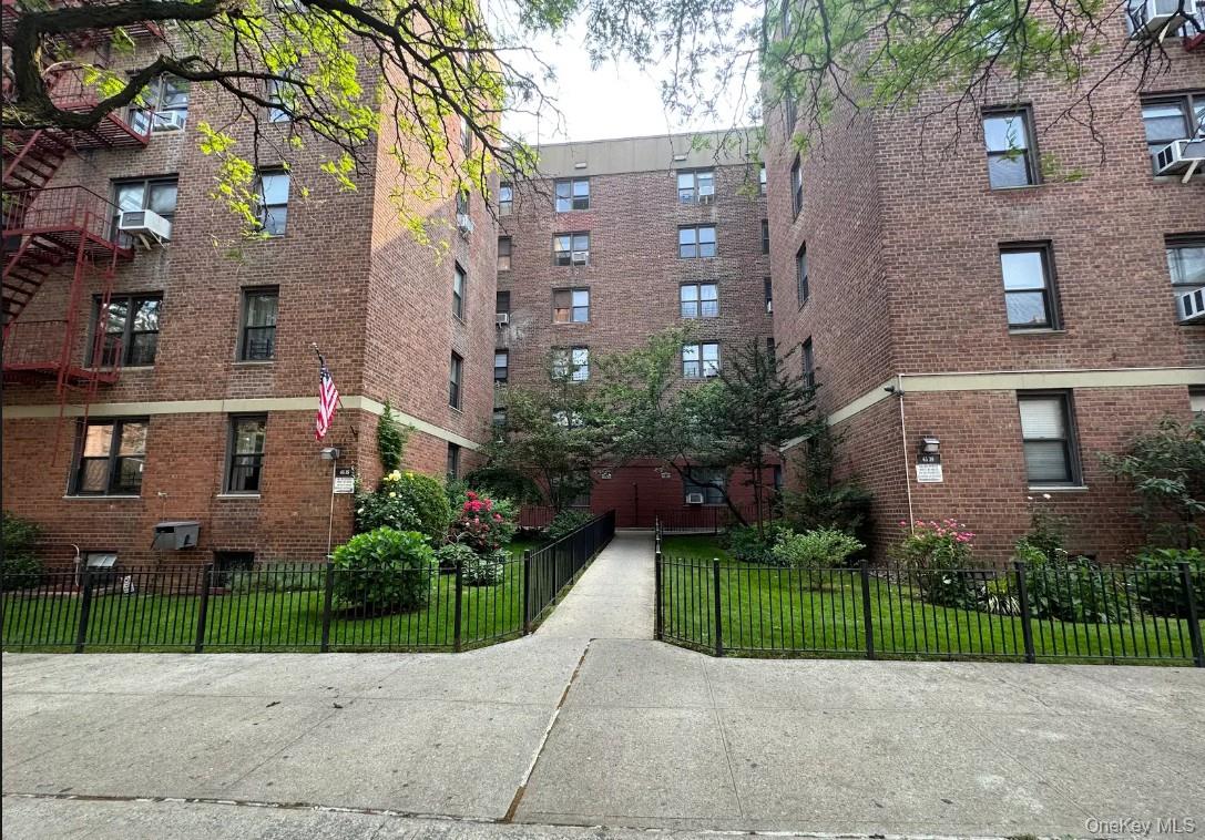 65-39 108th Street Unit E6, Forest Hills NY 11375
