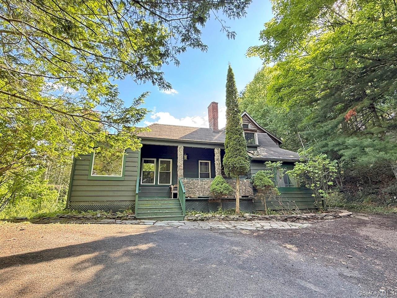 11 Nordic Drive, Woodstock NY 12498