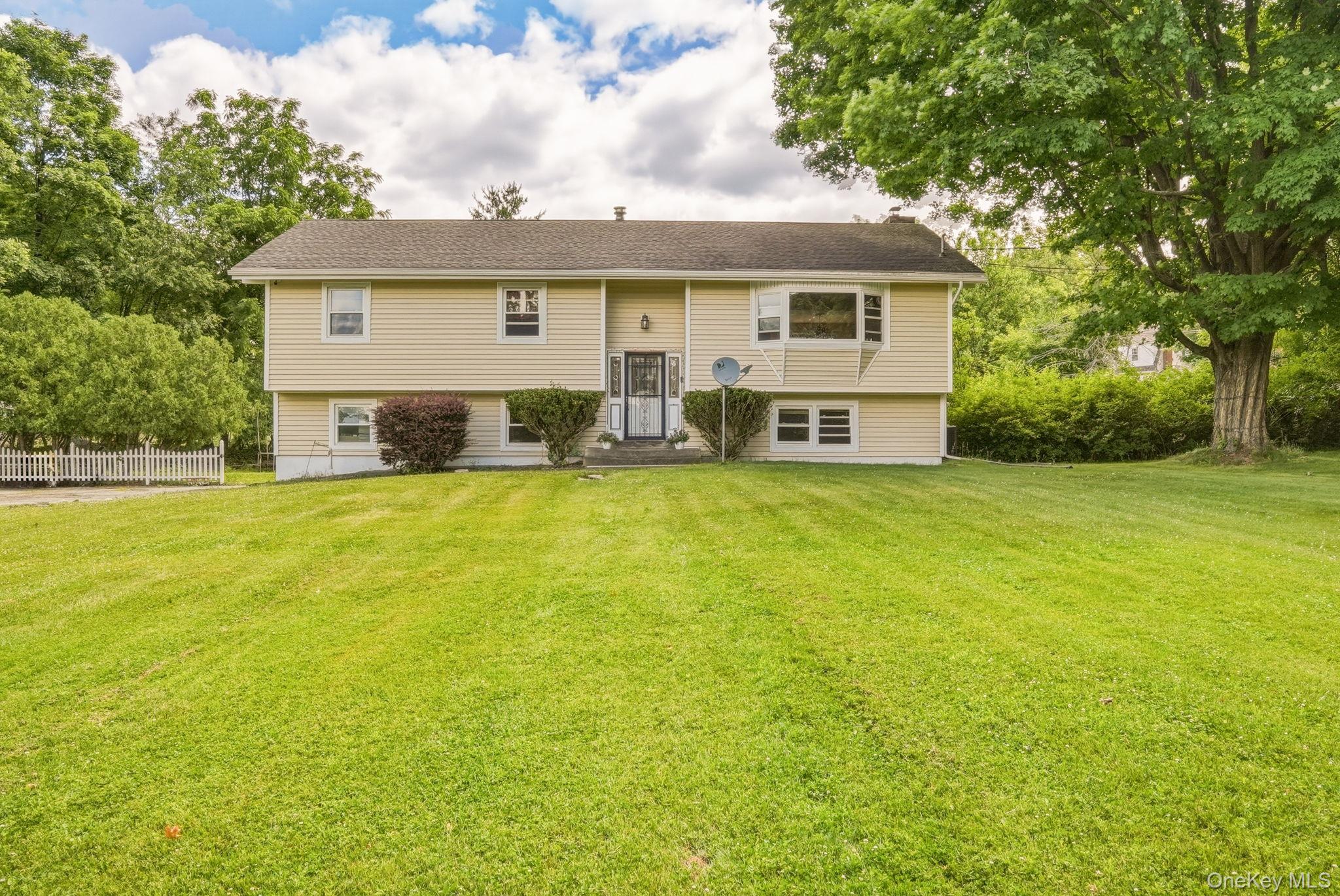 4 Hunt Drive, Call Listing Agent NY 10921