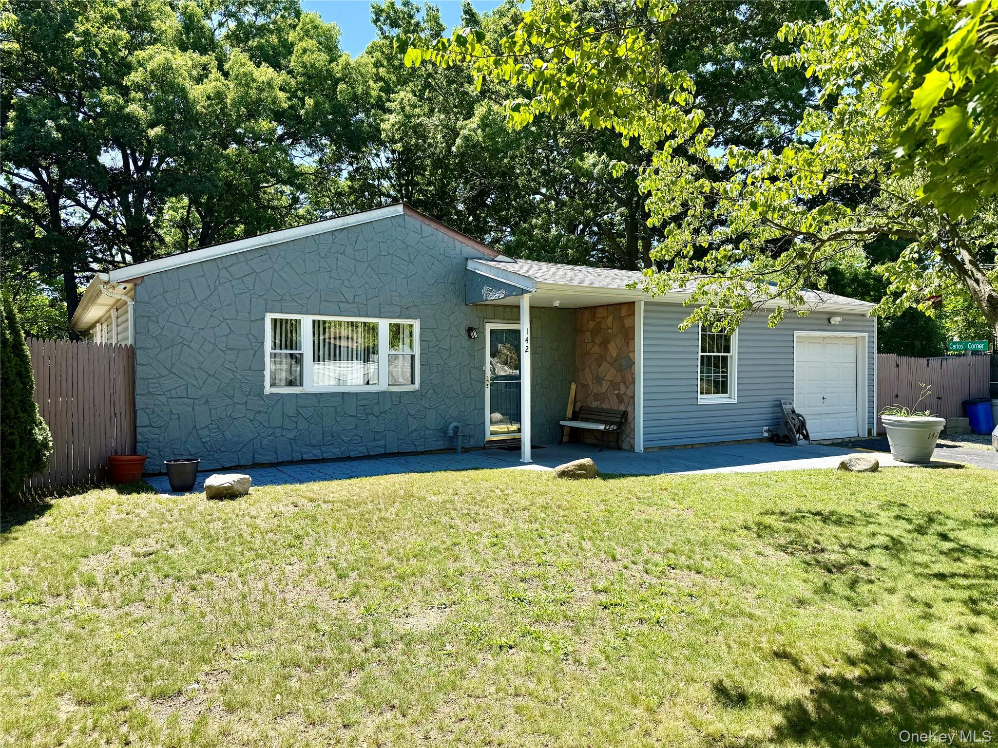 142 Palmer Street, Brentwood NY 11717