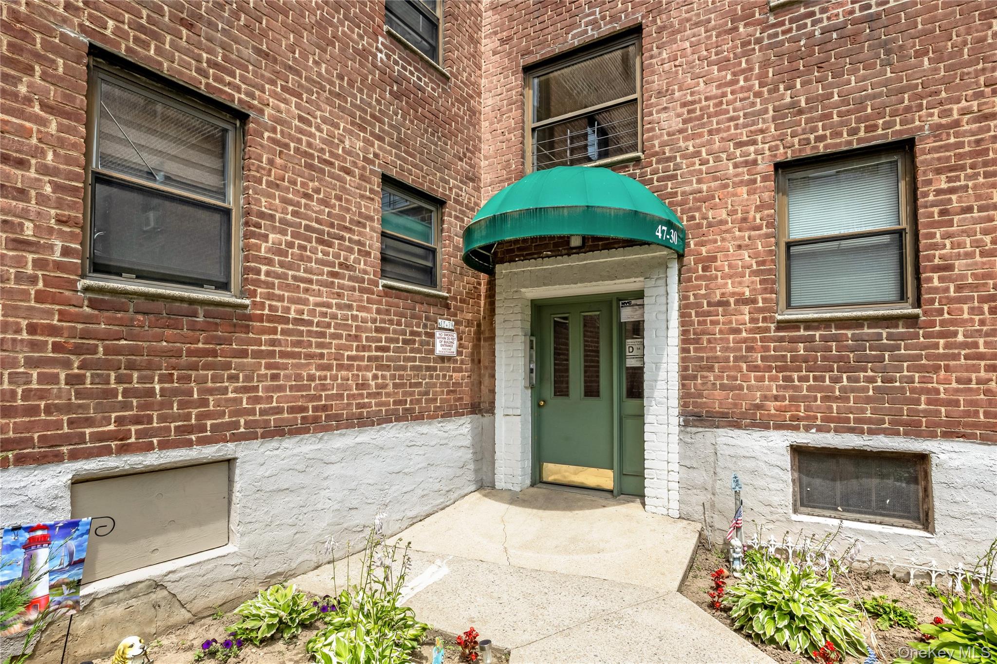 47-30 217th Street Unit 2C, Bayside NY 11361