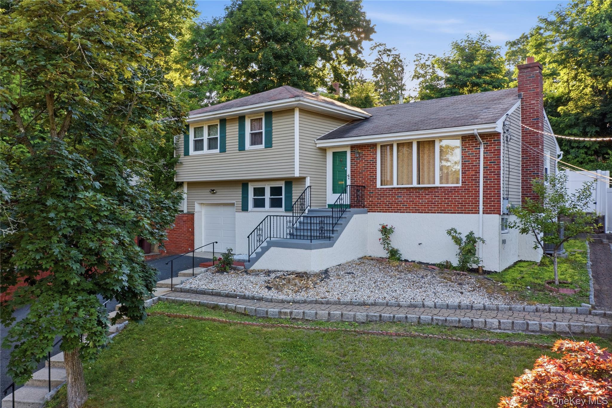 3 Hardy Place, Yonkers NY 10703