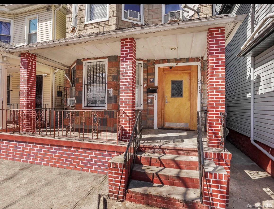 10455 39th Avenue, Corona NY 11368