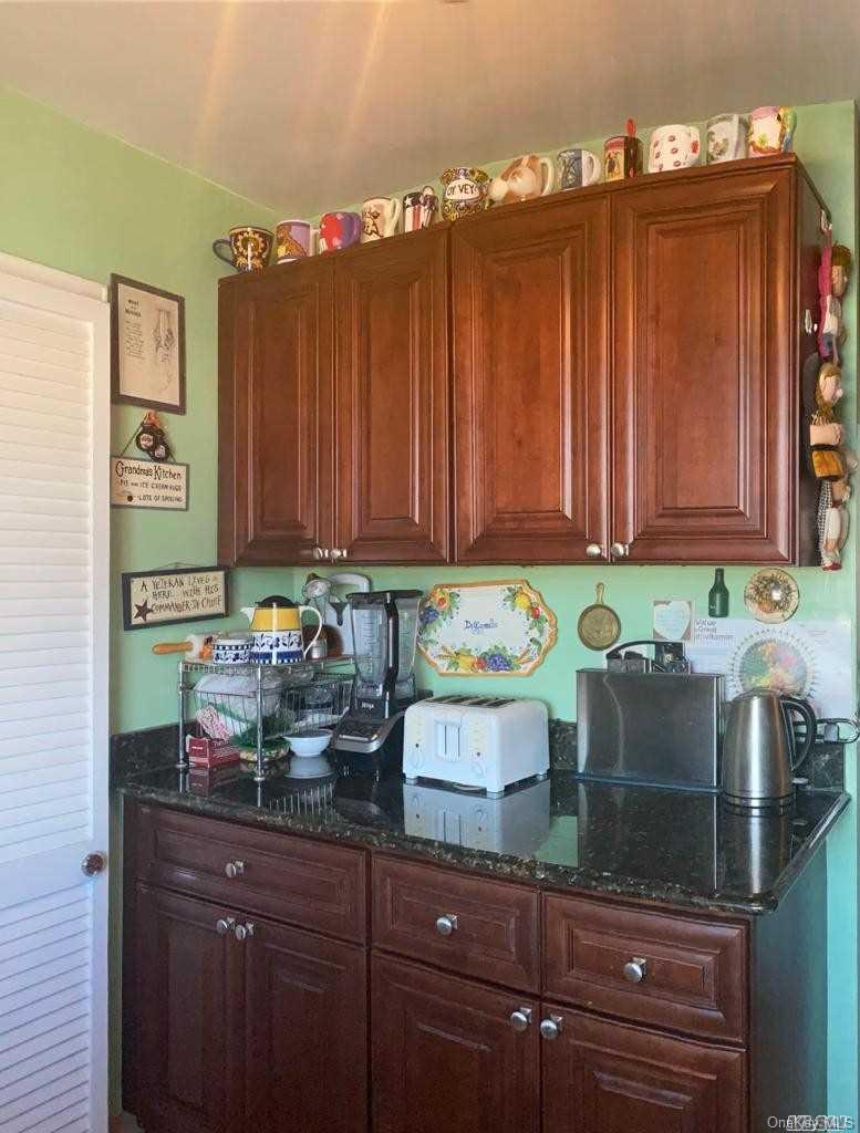61-20 Grand Central Parkway Unit C 705, Forest Hills NY 11375