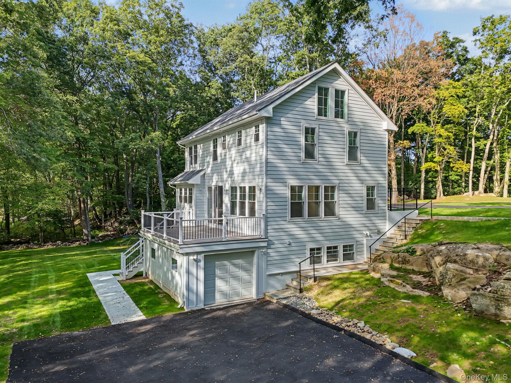 18 Laurel Road, South Salem NY 10590