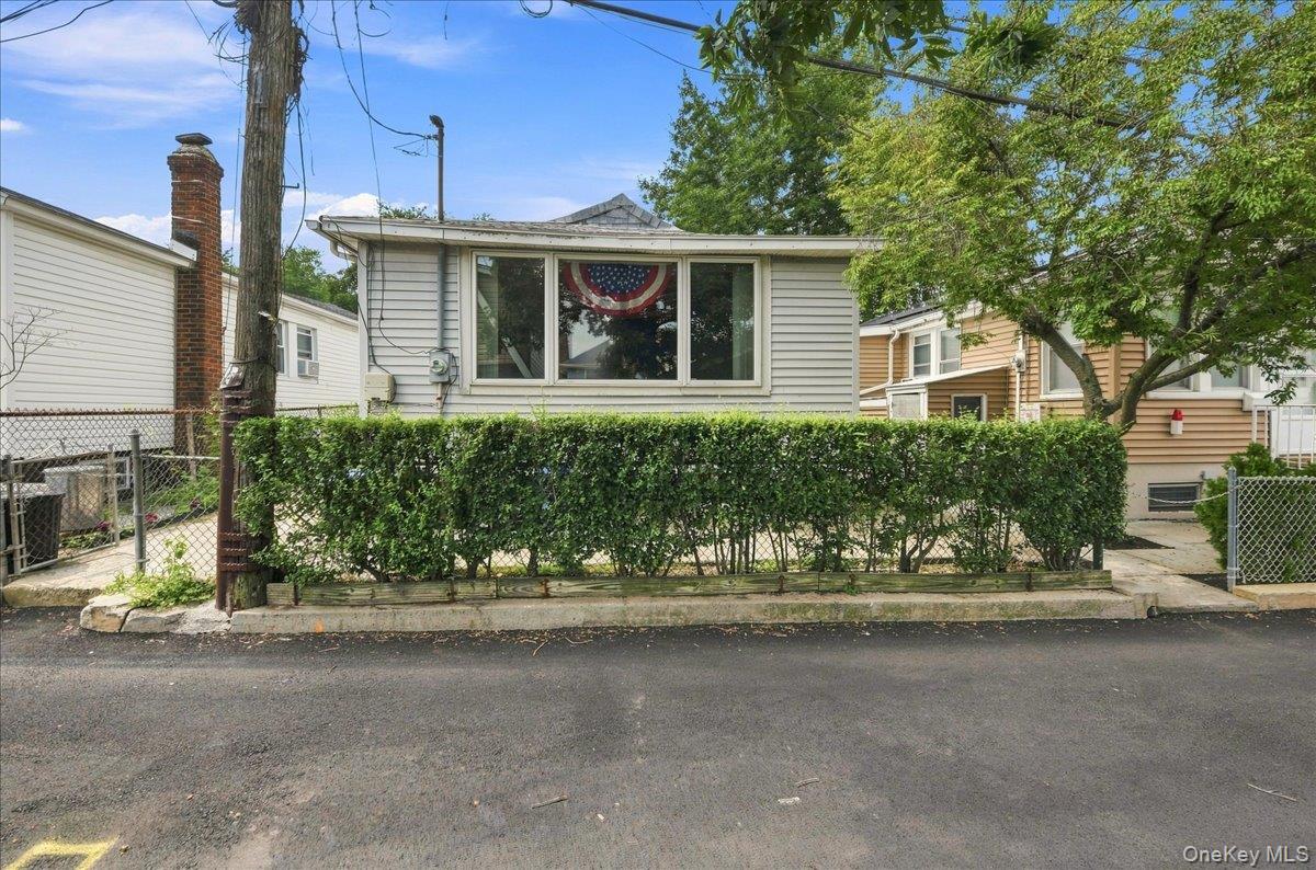 24 A Edgewater Park Unit 24A, Bronx NY 10465