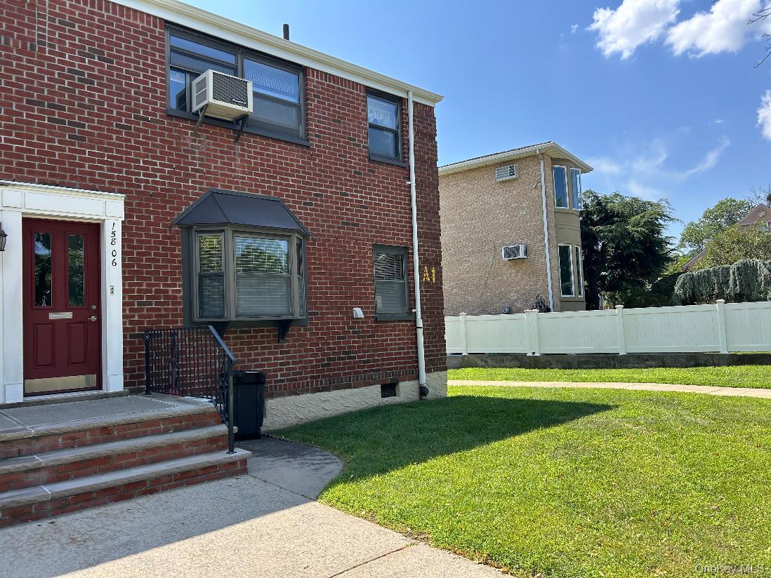 158 06 Cross Island Parkway Unit 6-2, Whitestone NY 11357