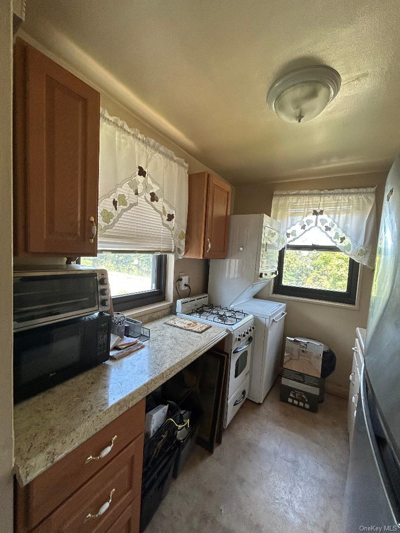 158 06 Cross Island Parkway Unit 6-2, Whitestone NY 11357