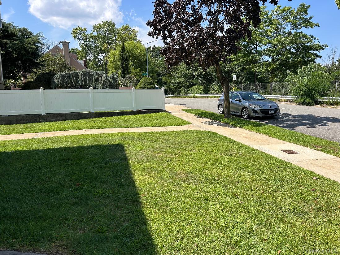 158 06 Cross Island Parkway Unit 6-2, Whitestone NY 11357
