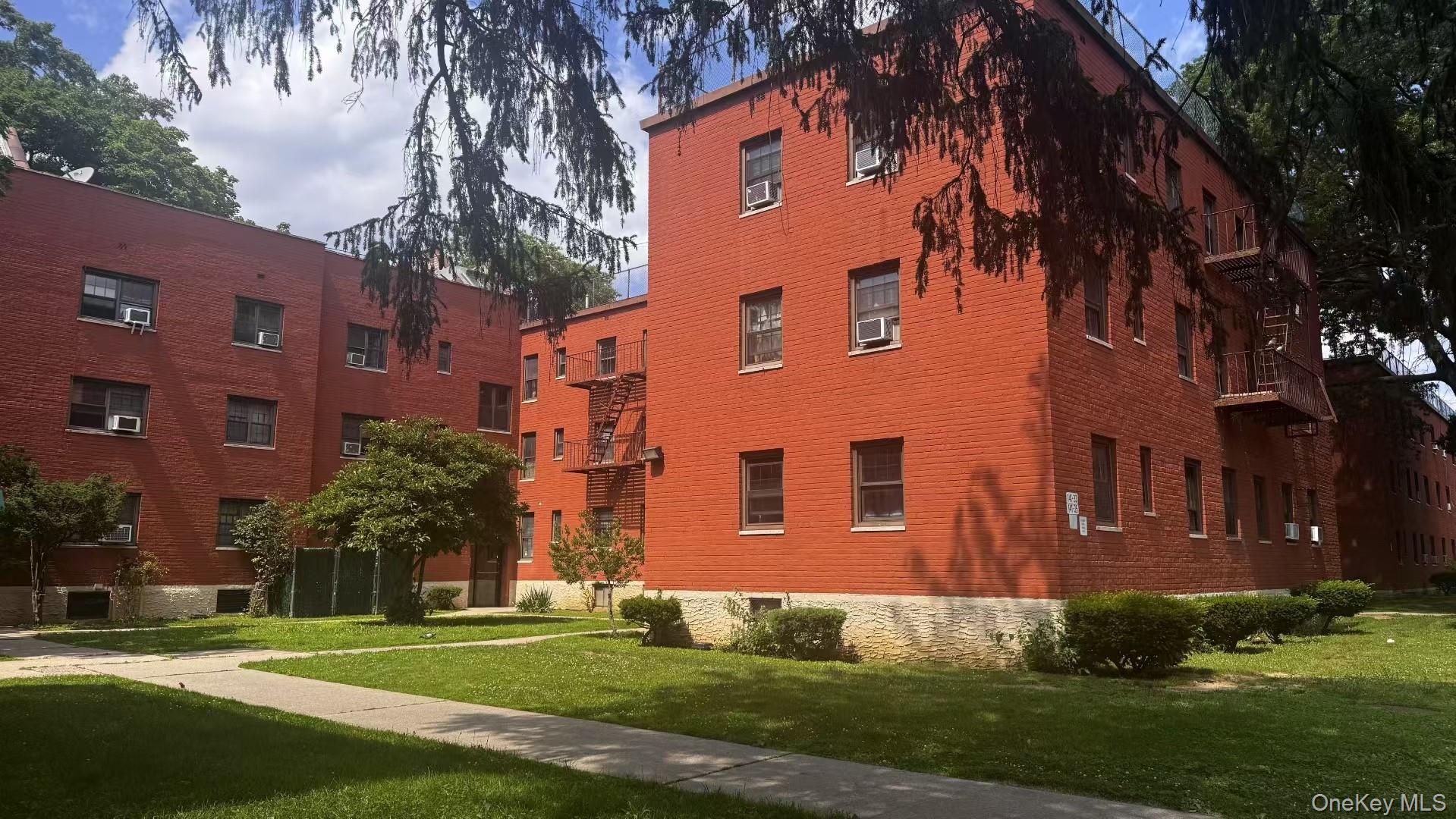 141-33 78th Ave Unit 2B, Kew Garden Hills NY 11367