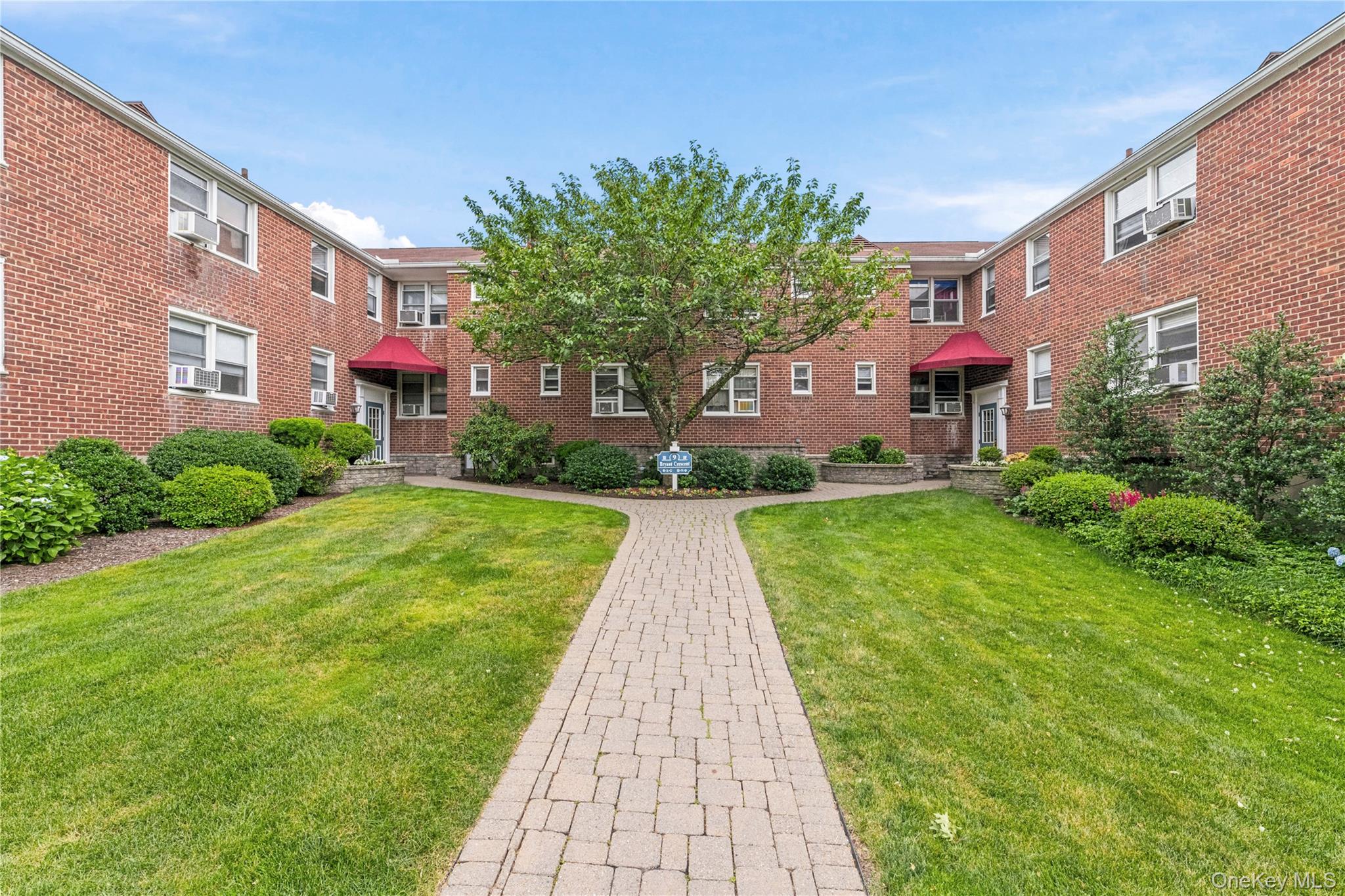 9 Bryant Crescent Unit 1G, White Plains NY 10605