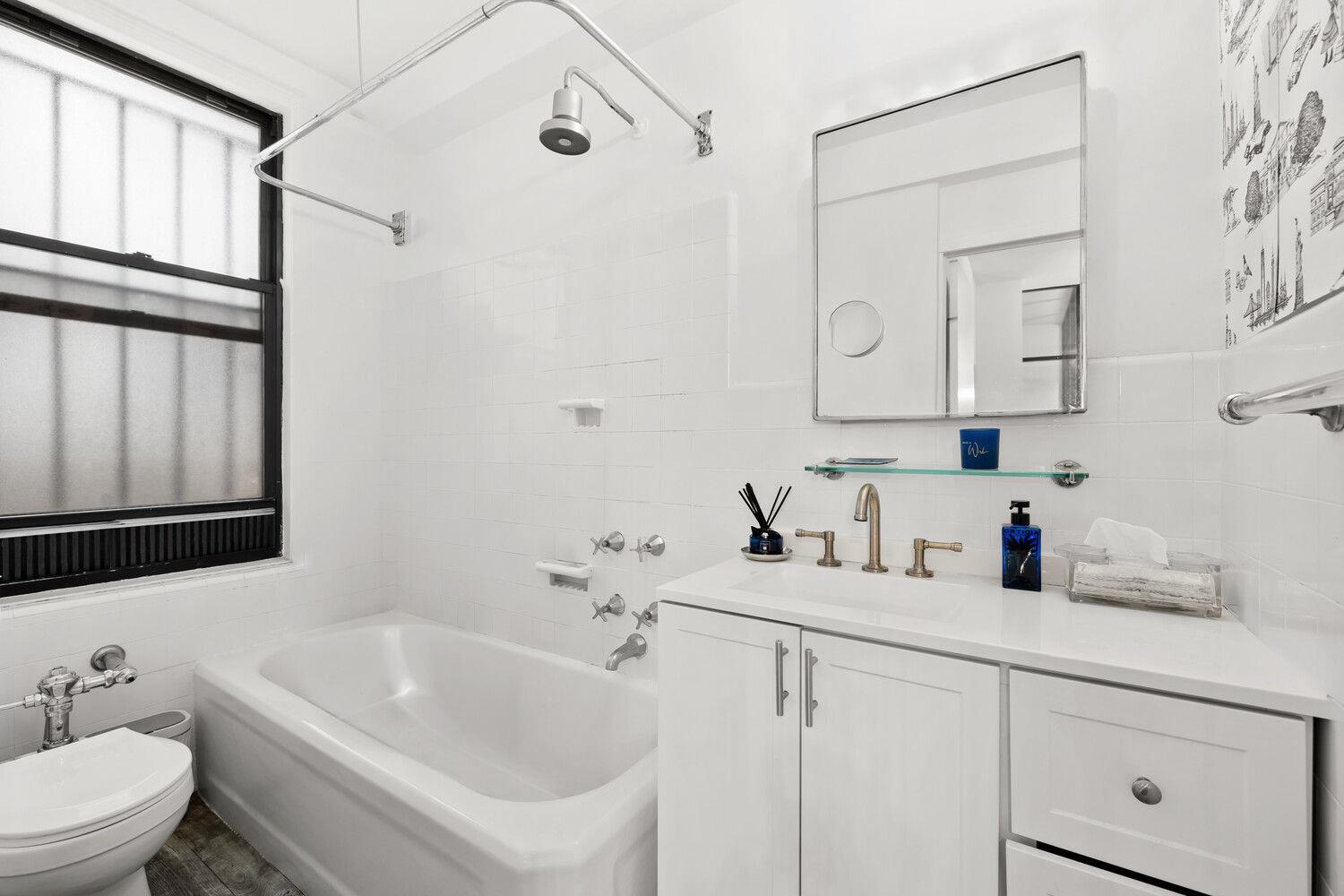 235 E 73RD Street Unit 1G, Manhattan NY 10021