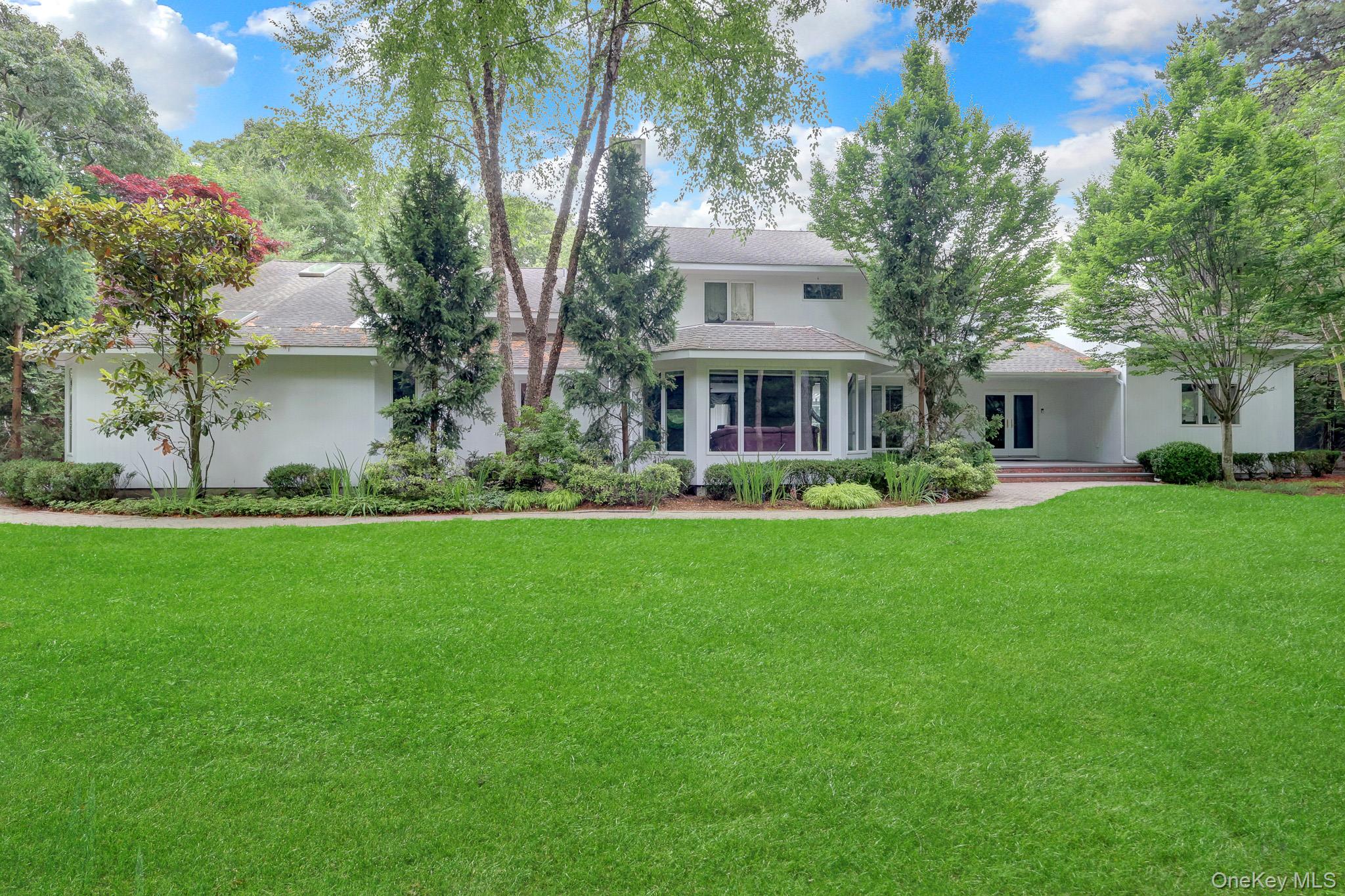 9 Plume Grass Way, Westhampton NY 11977
