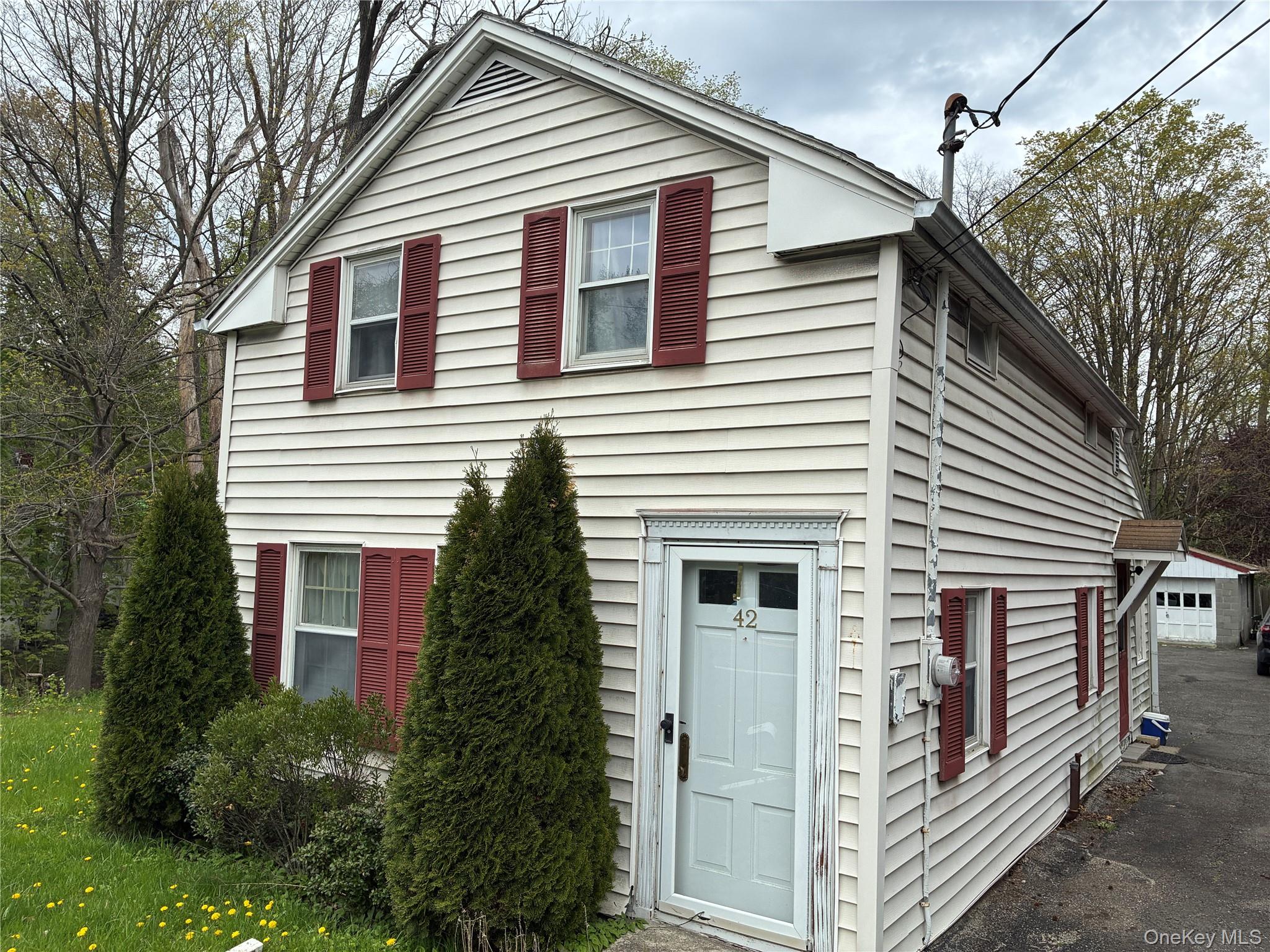 42 State Route 9H, Hudson NY 12534