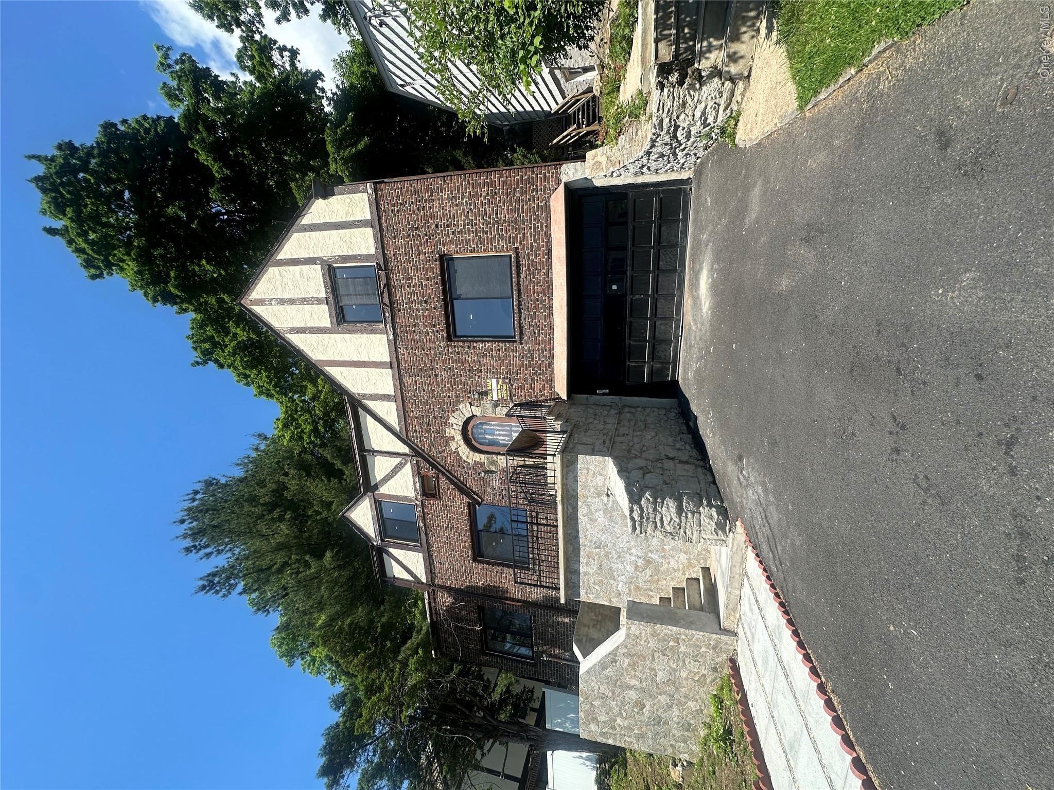 55 Brookdale Drive, Yonkers NY 10710