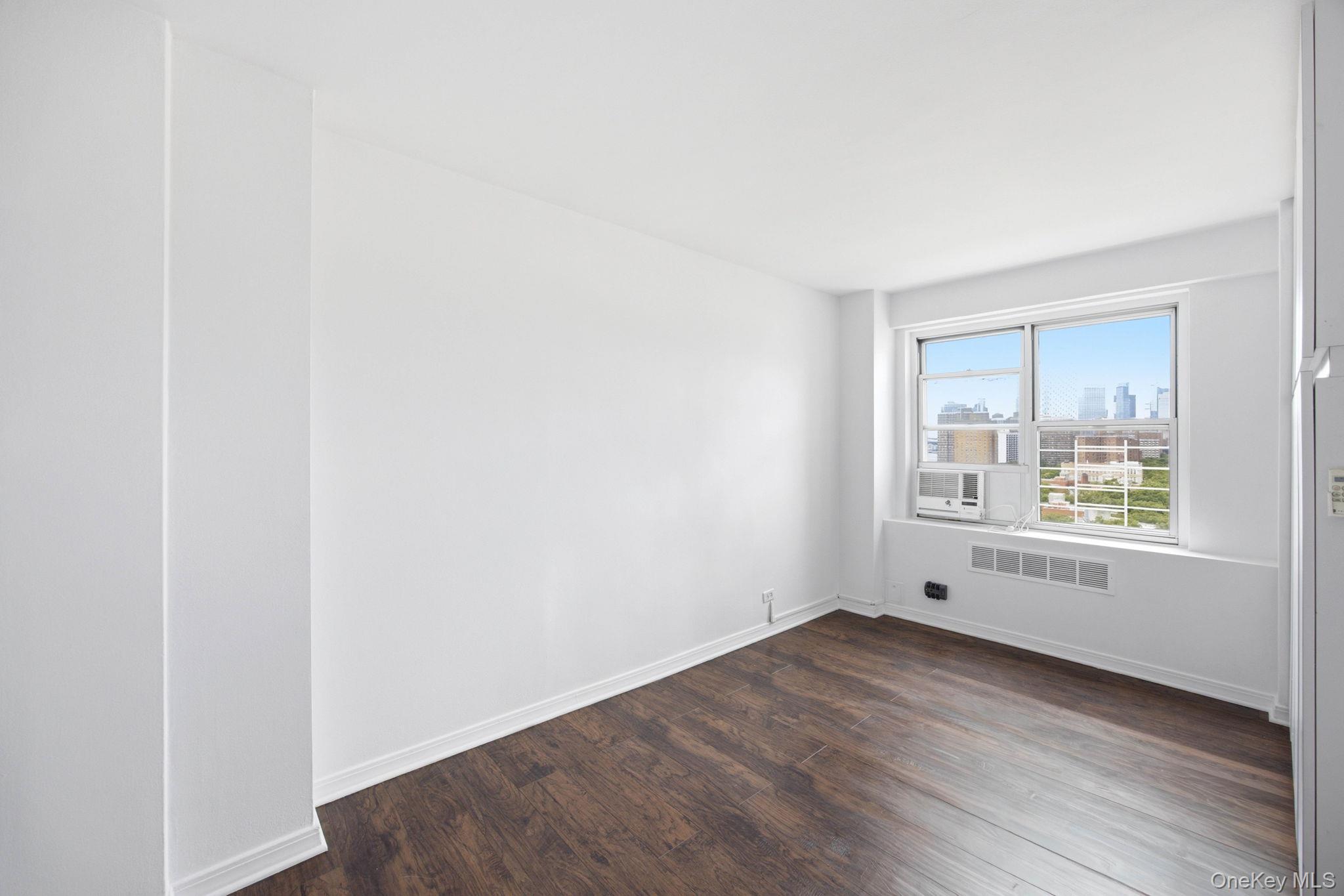 575 Grand Street Unit E1505, Manhattan NY 10002