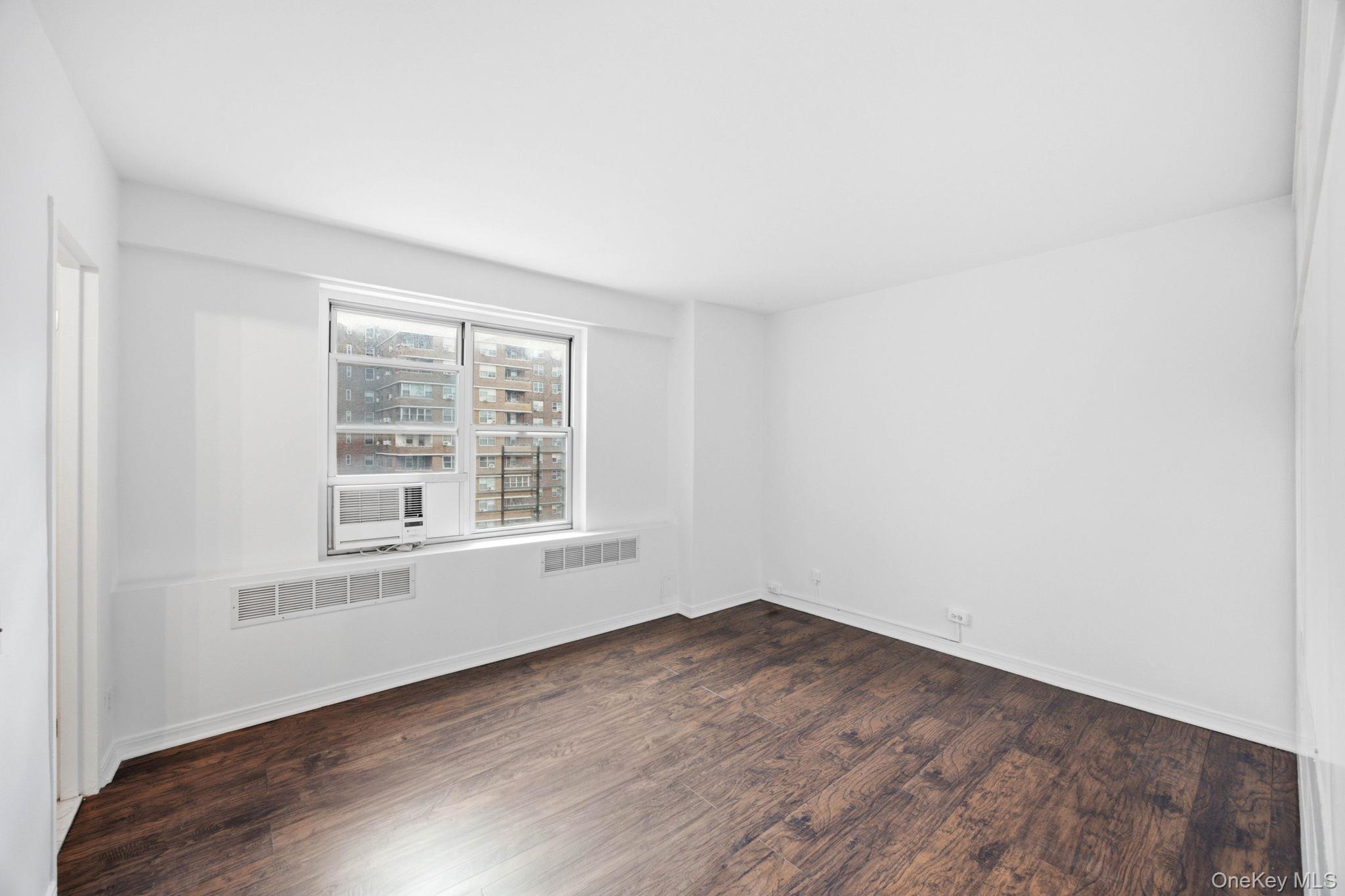 575 Grand Street Unit E1505, Manhattan NY 10002