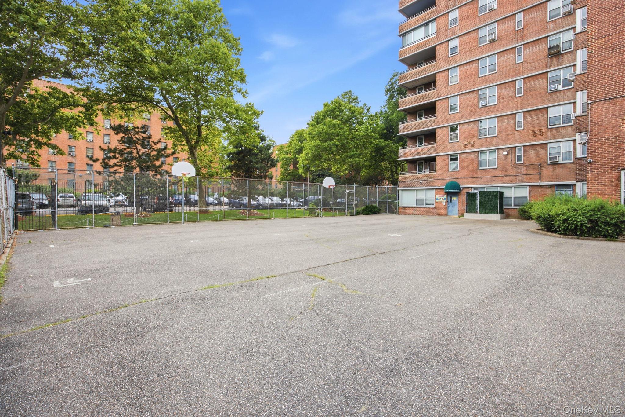 575 Grand Street Unit E1505, Manhattan NY 10002