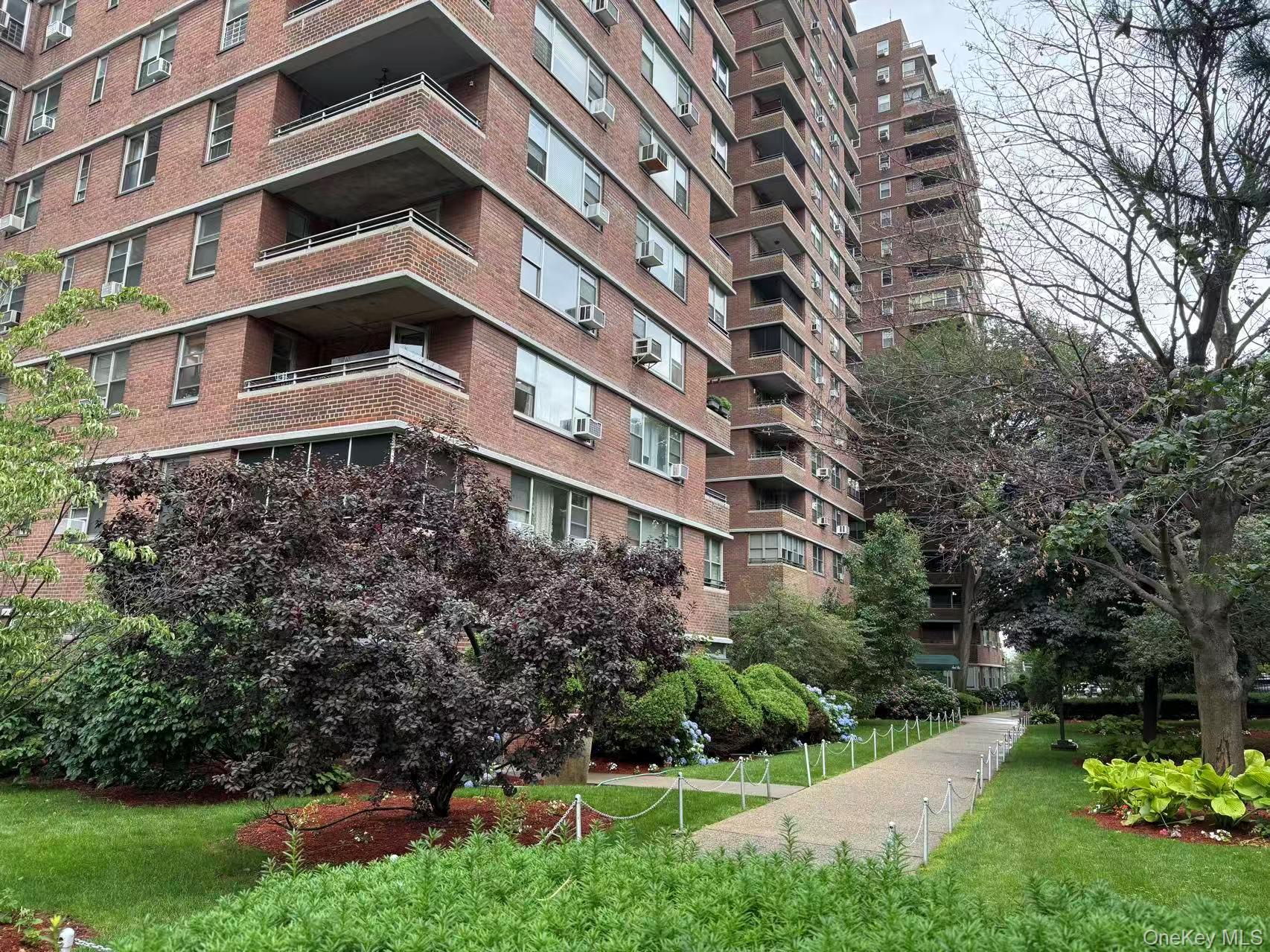 575 Grand Street Unit E1505, Manhattan NY 10002