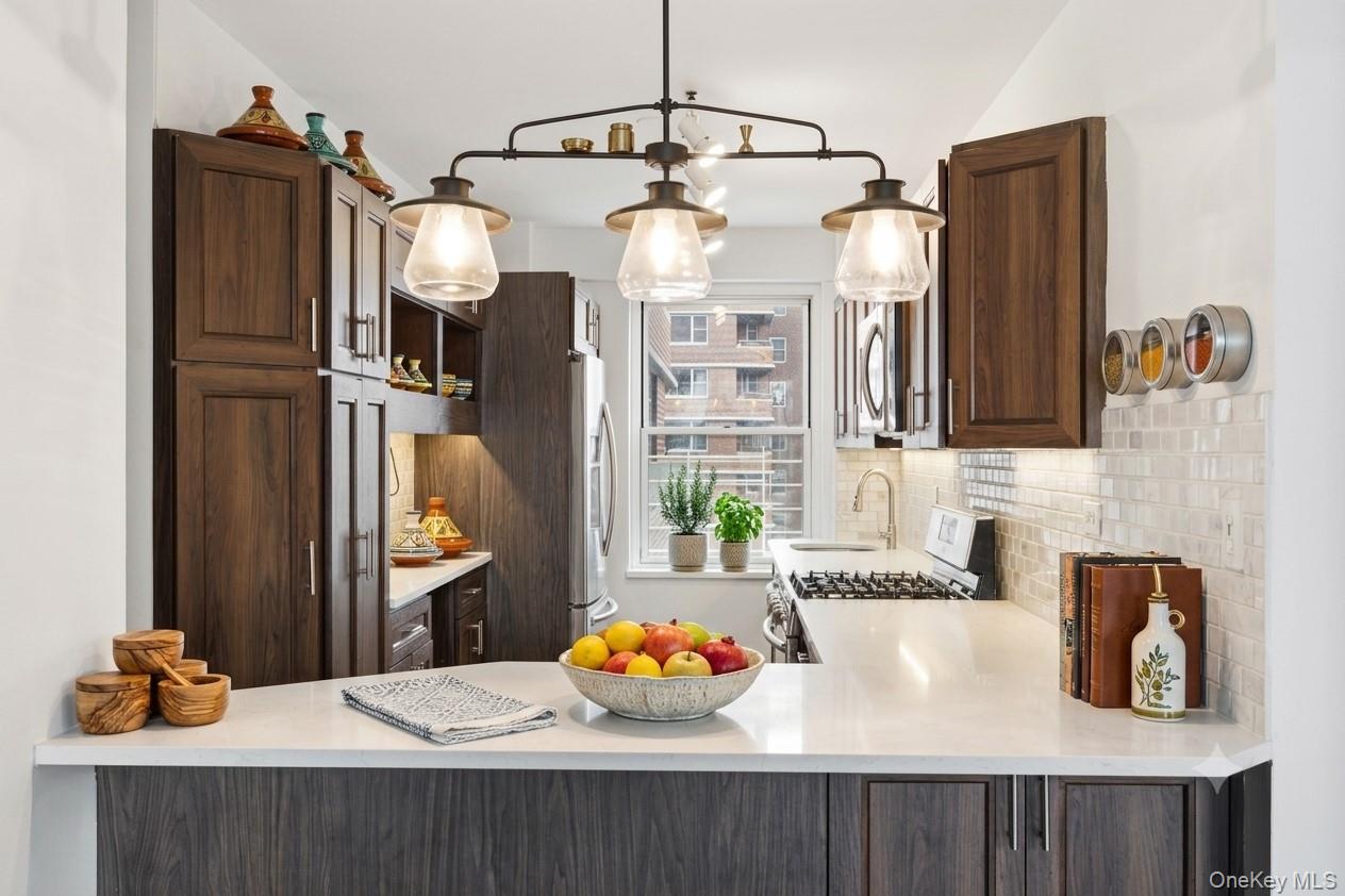 575 Grand Street Unit E1505, Manhattan NY 10002