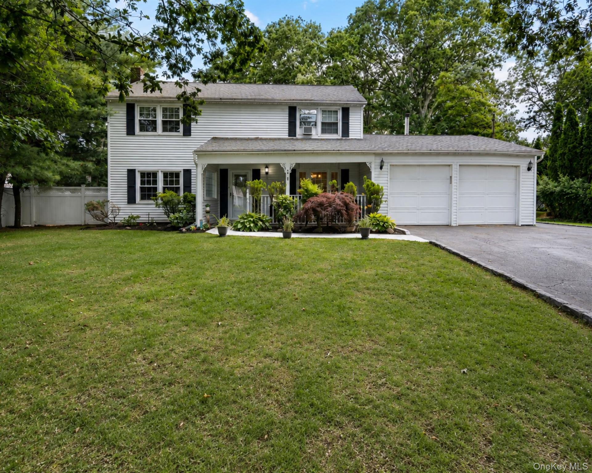 20 Spaulding Lane, Stony Brook NY 11790