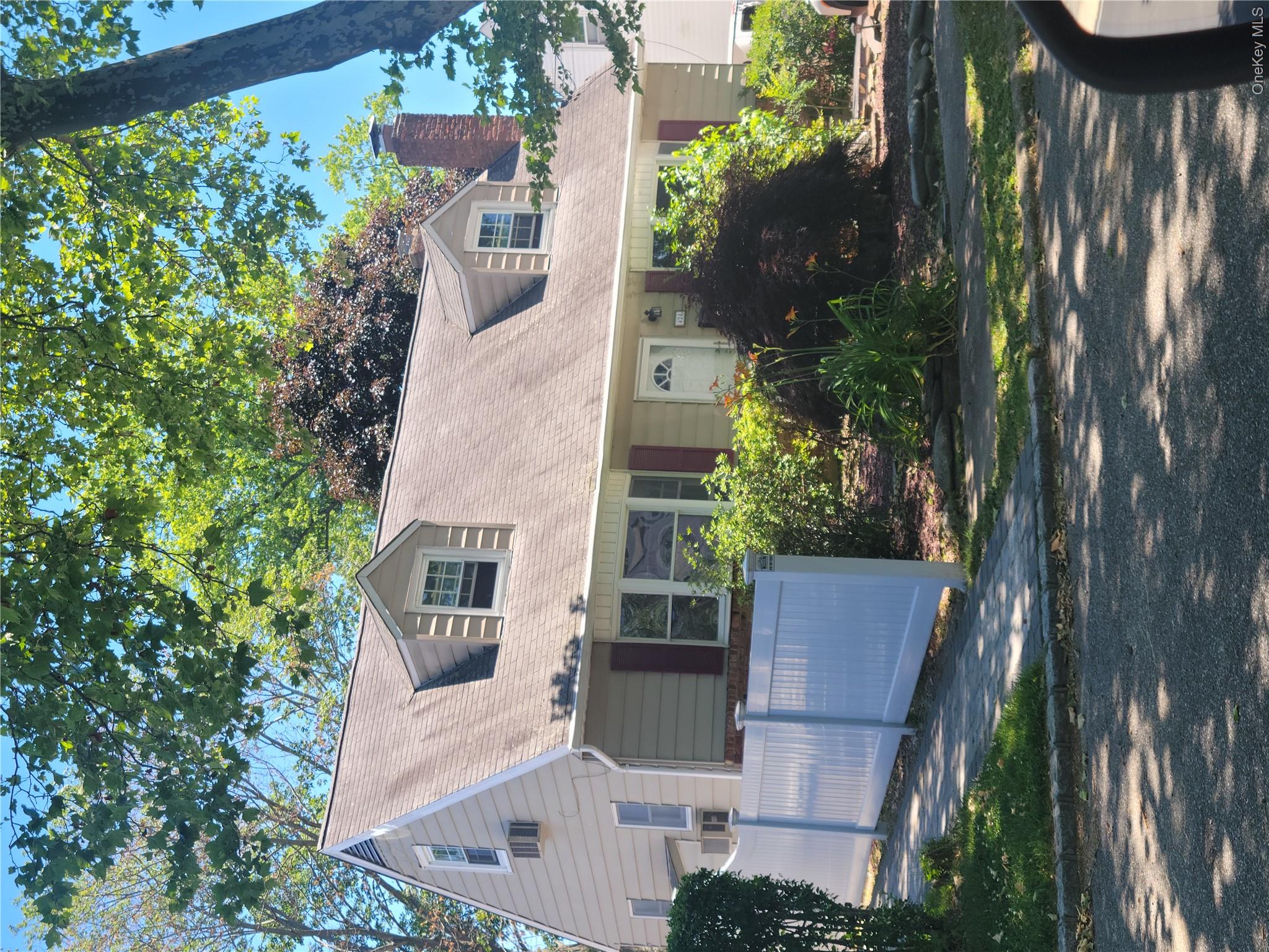 424 6th Street, East Northport NY 11731