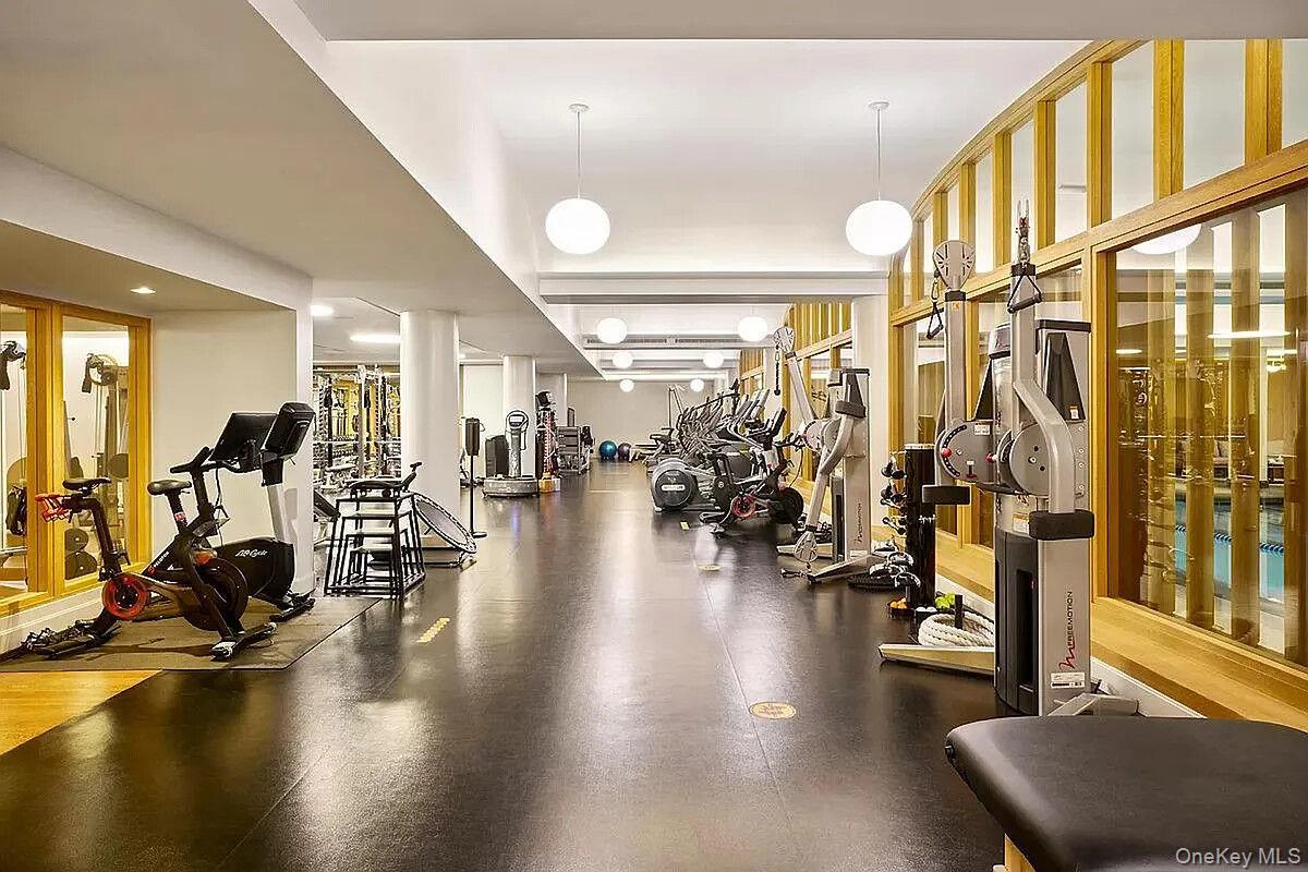150 CHARLES Street Unit M2, Manhattan NY 10014