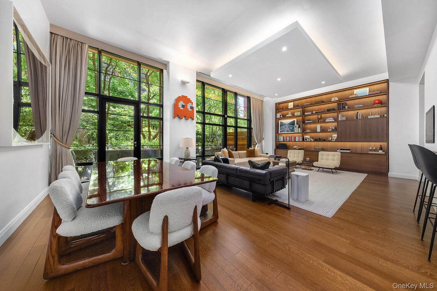 150 CHARLES Street Unit M2, Manhattan NY 10014