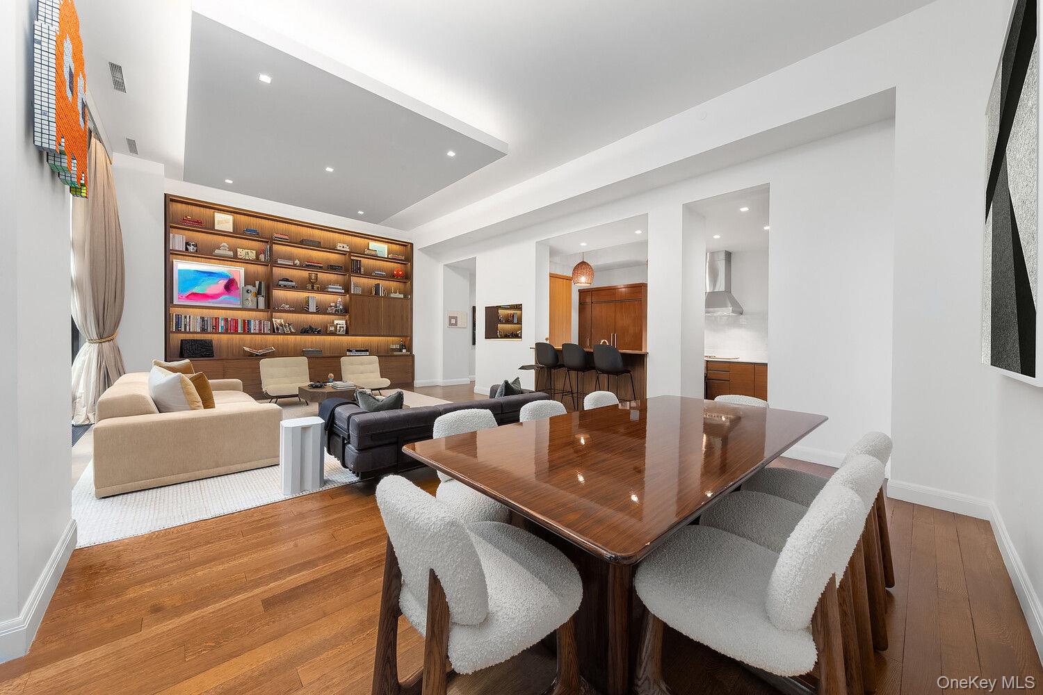 150 CHARLES Street Unit M2, Manhattan NY 10014