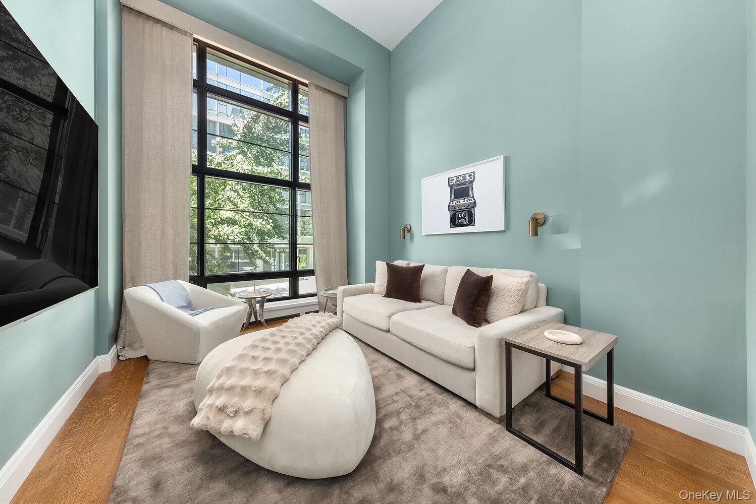 150 CHARLES Street Unit M2, Manhattan NY 10014