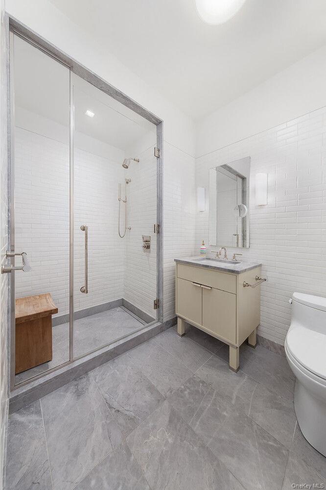 150 CHARLES Street Unit M2, Manhattan NY 10014
