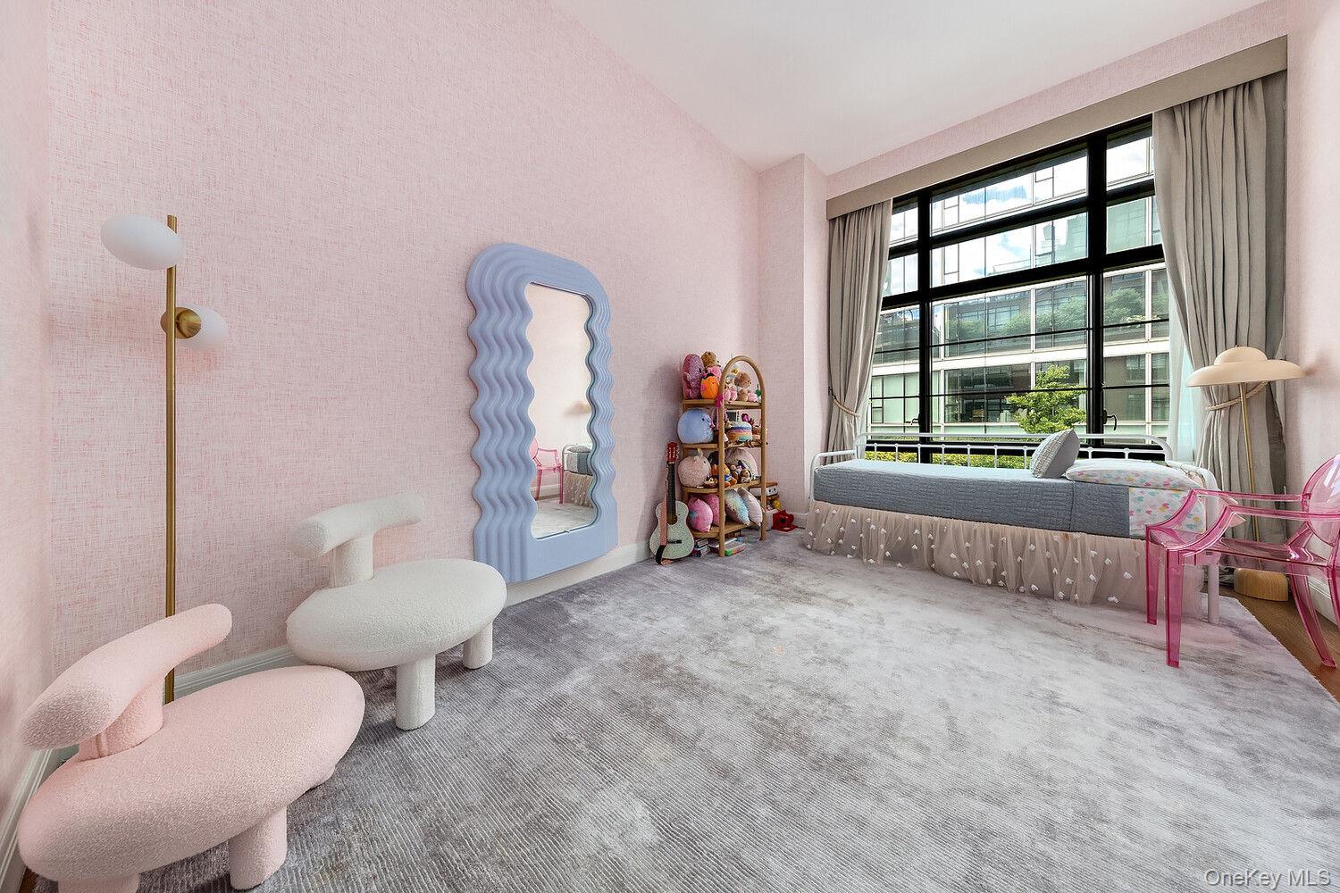 150 CHARLES Street Unit M2, Manhattan NY 10014