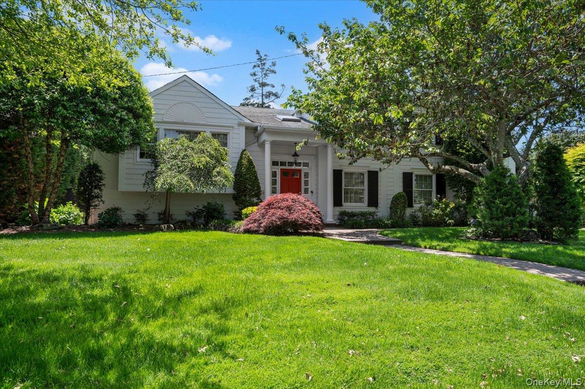 100 Cabot Road, Massapequa NY 11758