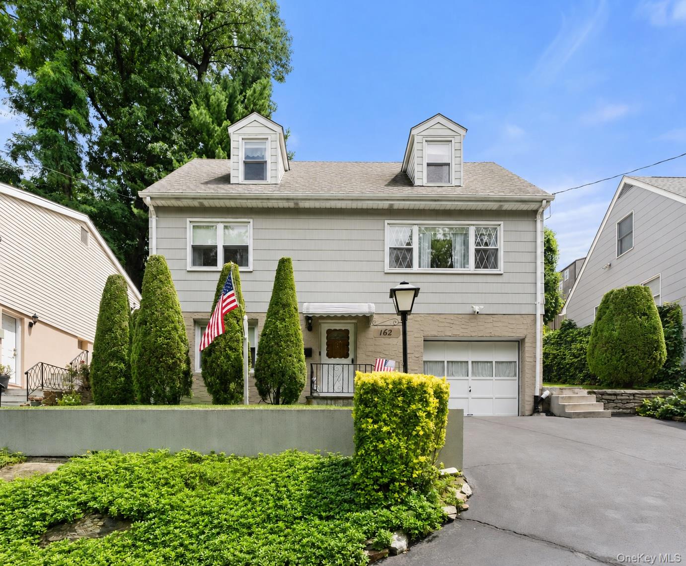 162 Midland Avenue, Yonkers NY 10705
