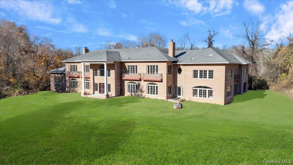 1 Penny Pond Court, Old Brookville NY 11548