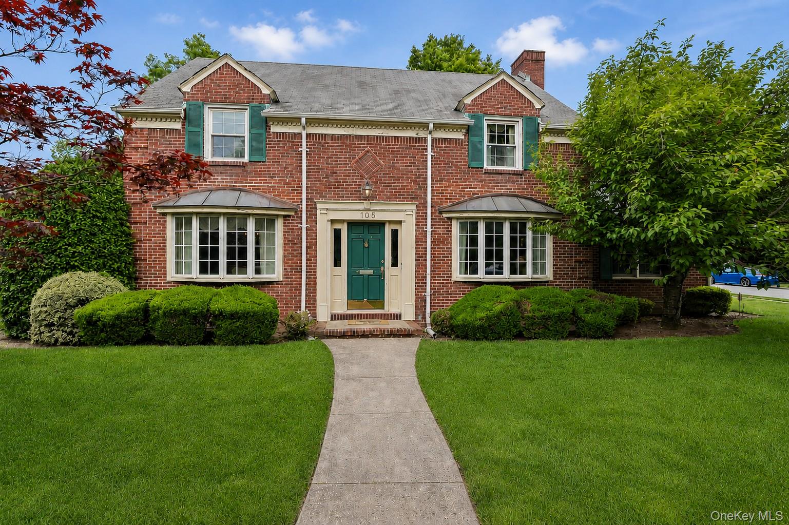 105 Stewart Avenue, Garden City NY 11530