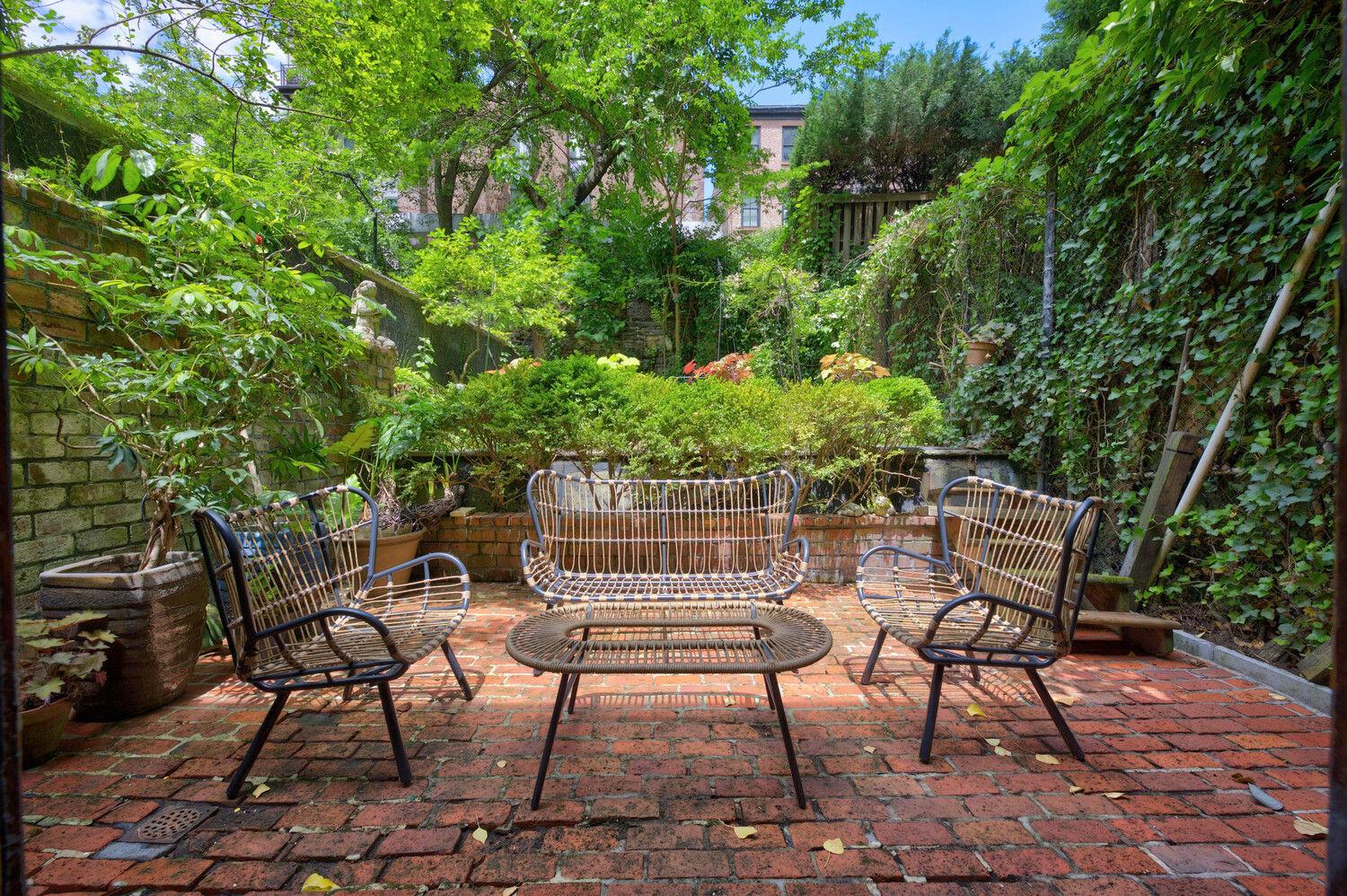 437 W 43RD Street Unit 1G, Manhattan NY 10036