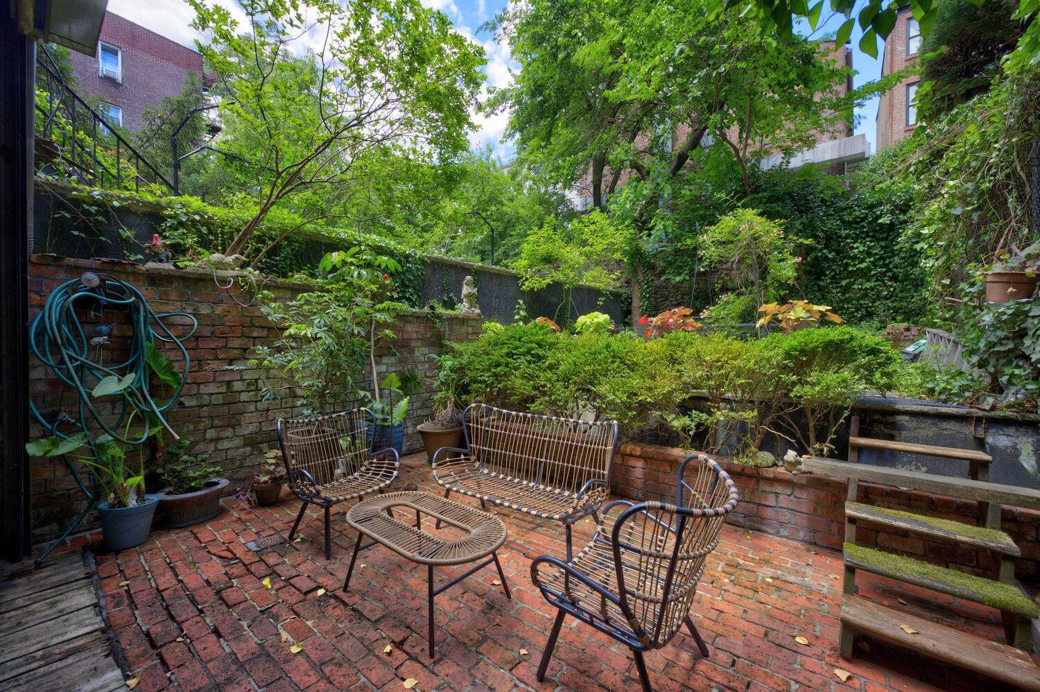 437 W 43RD Street Unit 1G, Manhattan NY 10036