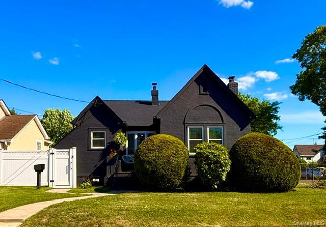 43 Elinor Place, Freeport NY 11520