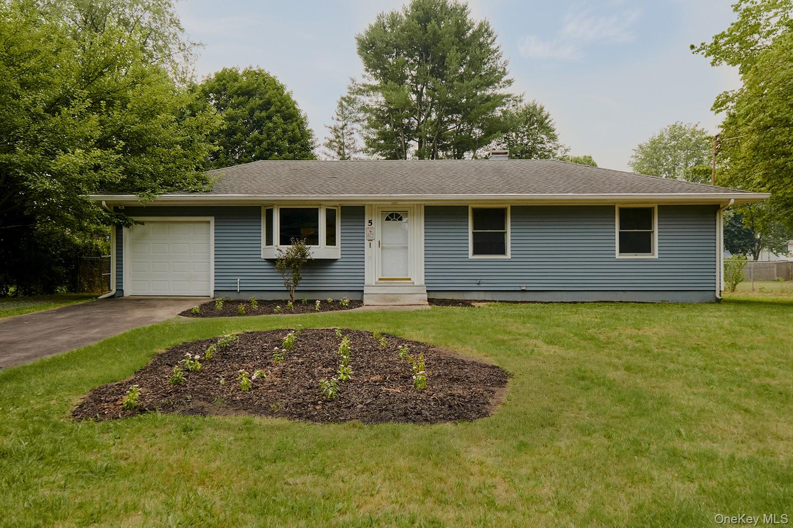 5 Orchard Street, Rhinebeck NY 12572