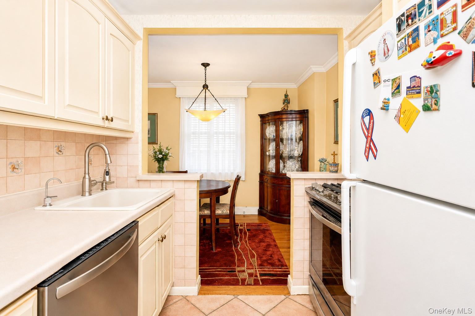182-12 Horace Harding Expressway Unit 1K, Fresh Meadows NY 11365