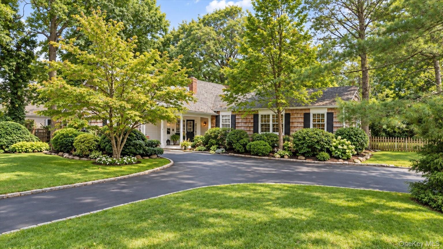 10 Rancher Place, Huntington NY 11743