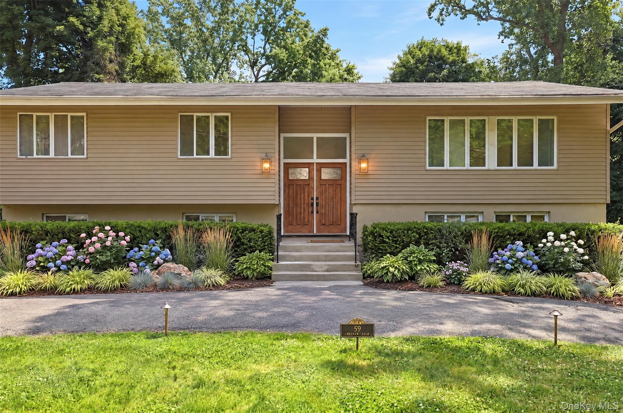 69 Crawford Terrace, New Rochelle NY 10804