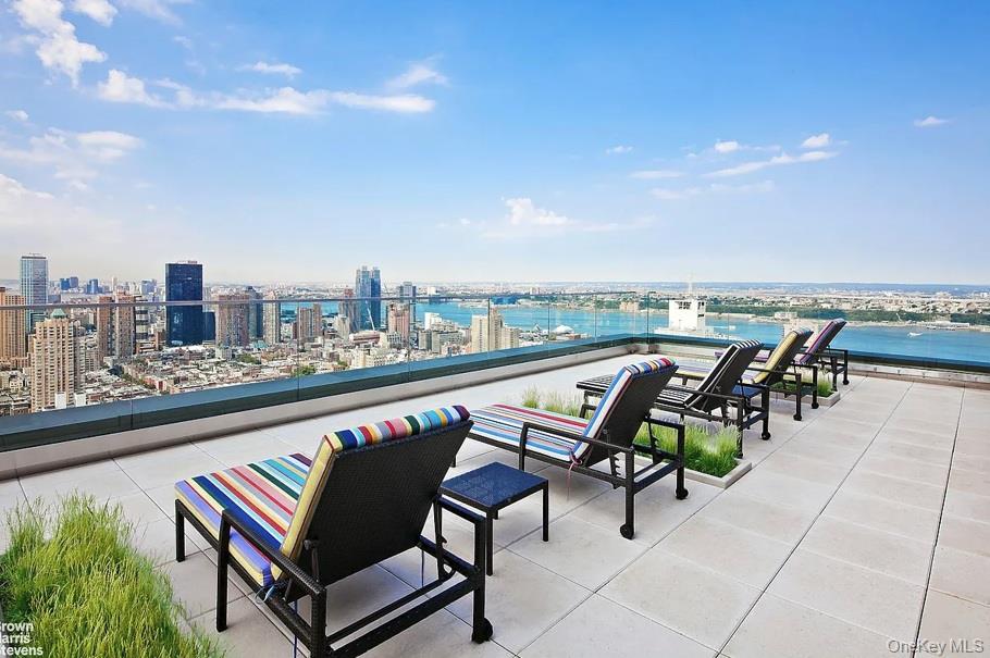 322 W 57th Street Unit 37H, Manhattan NY 10019