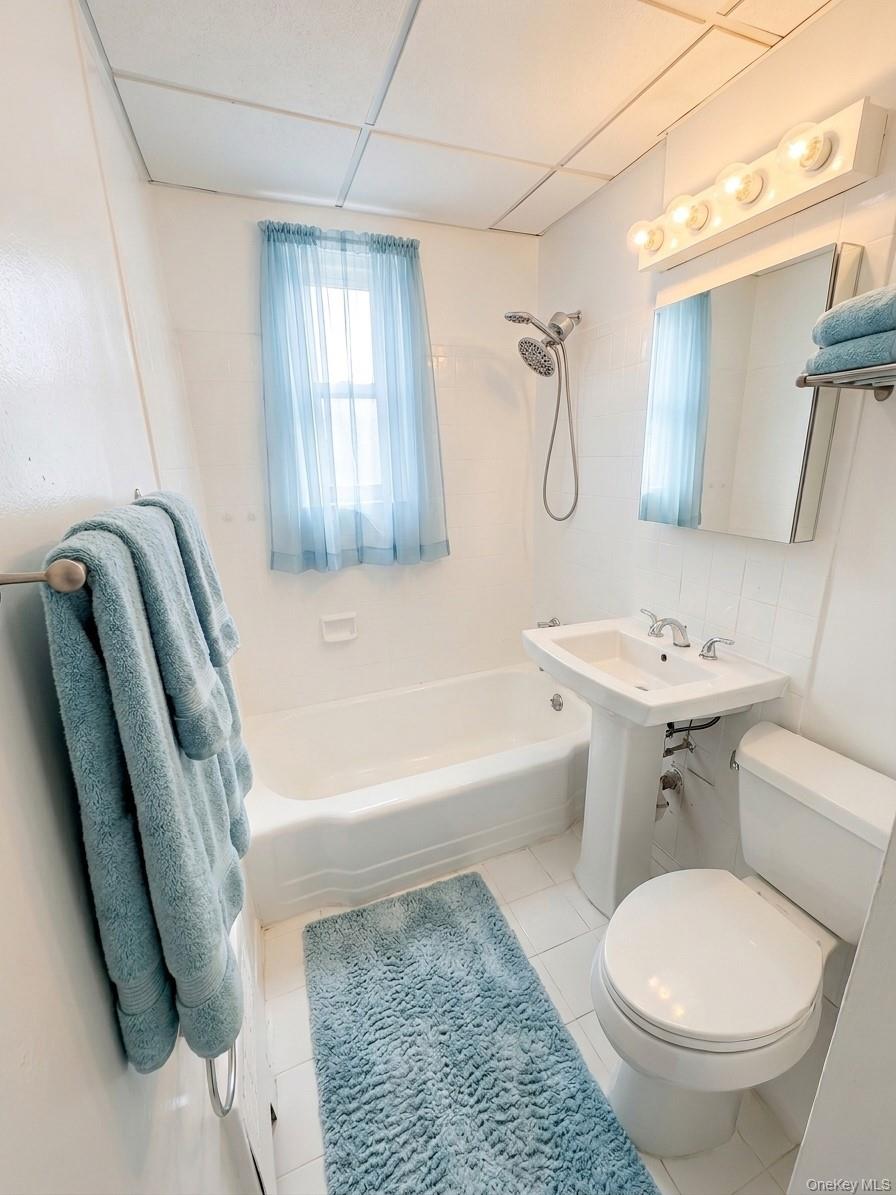 233-06 131 Avenue E 233-06 131 Avenue Avenue Unit 2, Rosedale NY 11422