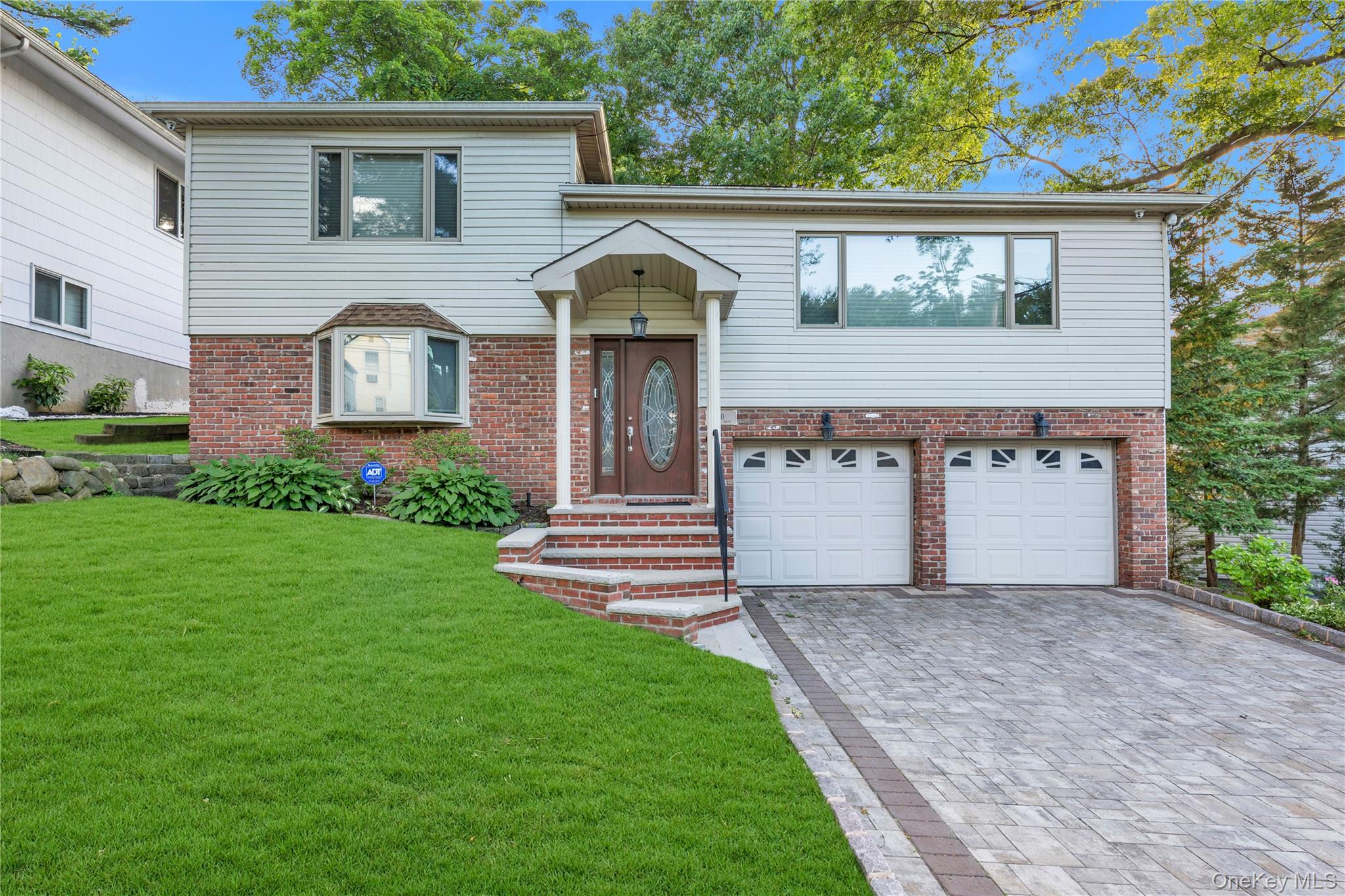90 Virginia Drive, Manhasset NY 11030