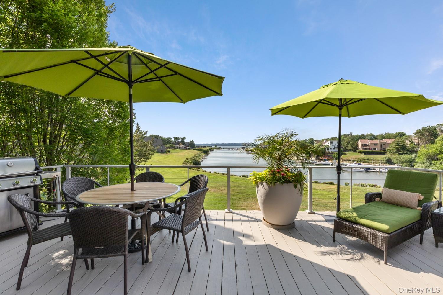 15 Harbour Point Drive, Northport NY 11768
