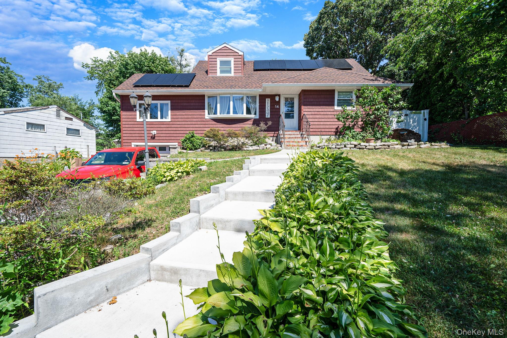 14 Benmor Court, Plainview NY 11803