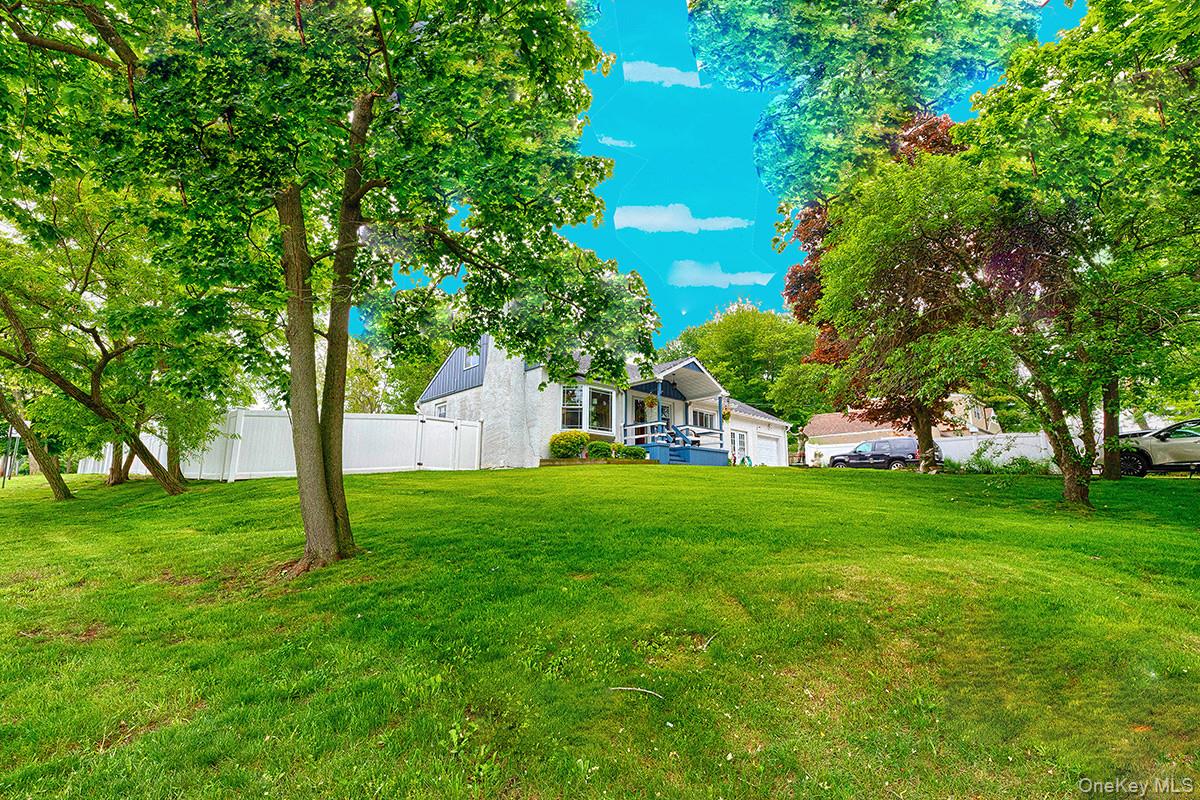8 Van Cedar Street SE Unit 8, Brentwood NY 11717