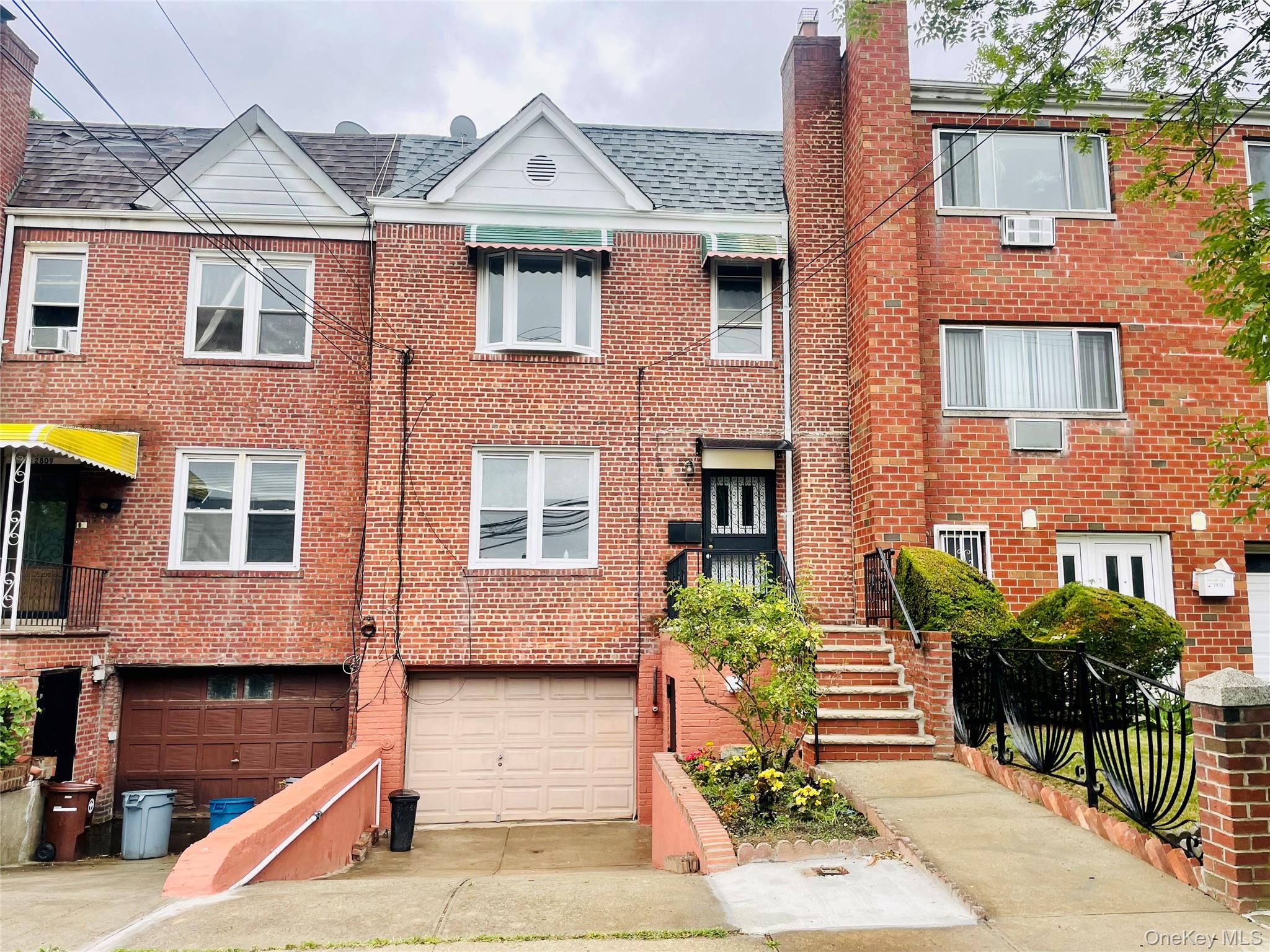 2811 Gunther Avenue, Bronx NY 10469